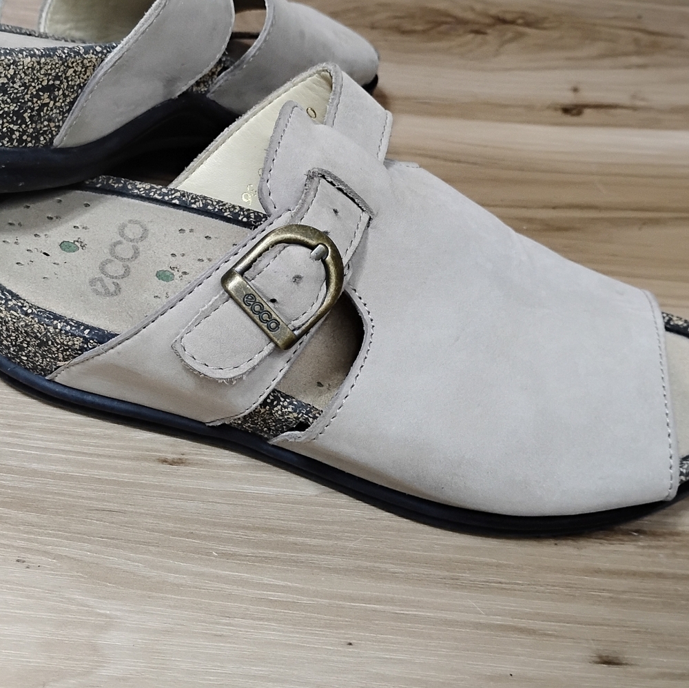 Ecco Women's Beige Mules with Buckle